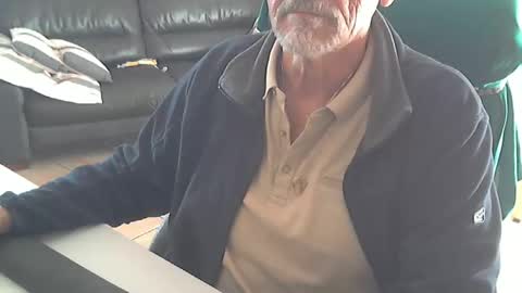 Snapshot of cargo69 chatting on 05/13/26, 04:04 cargo69 online show from 05/13/26, 04:04