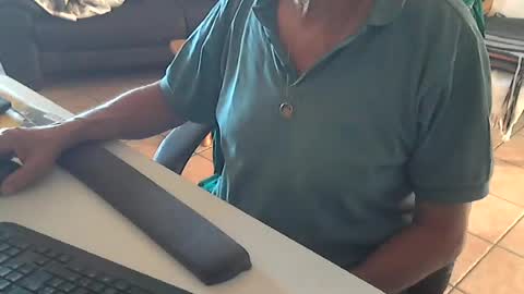 Snapshot of cargo69 chatting on 07/06/26, 04:20 cargo69 online show from 07/06/26, 04:20