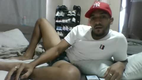 Snapshot of caribbeanboy297 chatting on 05/22/26, 05:07 caribbeanboy297 online show from 05/22/26, 05:07