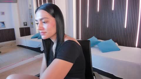 Carina online show from 09/18/25, 12:40