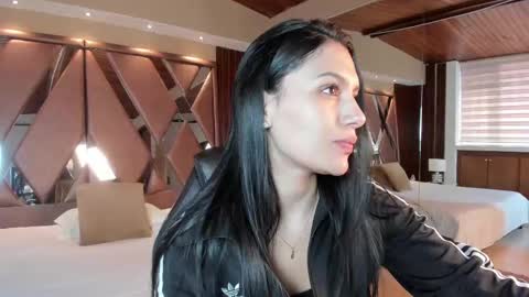 Carina online show from 10/01/25, 12:11