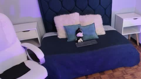 Snapshot of carinasommers chatting on 11/01/25, 10:45 CARINA  online show from 11/01/25, 10:45