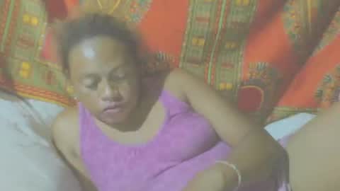 Snapshot of carinesexy69 chatting on 12/03/24, 05:12 carinesexy69 online show from 12/03/24, 05:12