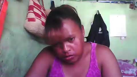 Snapshot of carinesexy69 chatting on 12/14/24, 10:24 carinesexy69 online show from 12/14/24, 10:24
