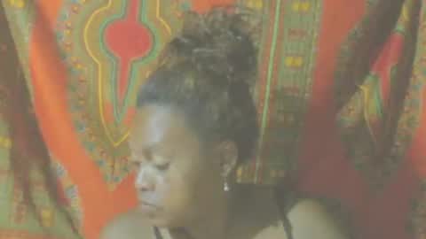 Snapshot of carinesexy69 chatting on 12/23/24, 10:44 carinesexy69 online show from 12/23/24, 10:44