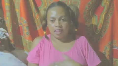 Snapshot of carinesexy69 chatting on 01/11/25, 11:02 carinesexy69 online show from 01/11/25, 11:02