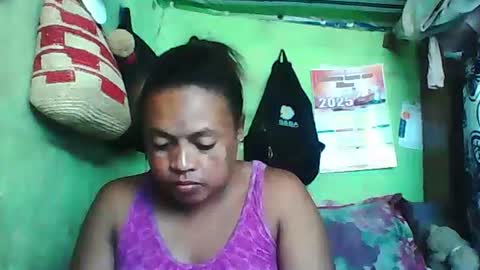 Snapshot of carinesexy69 chatting on 01/12/25, 08:04 carinesexy69 online show from 01/12/25, 08:04