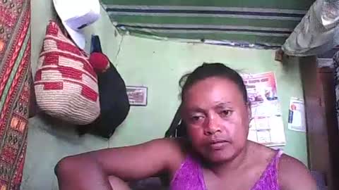 Snapshot of carinesexy69 chatting on 01/18/25, 08:31 carinesexy69 online show from 01/18/25, 08:31