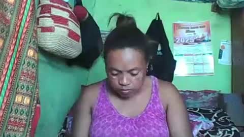 Snapshot of carinesexy69 chatting on 01/18/25, 11:32 carinesexy69 online show from 01/18/25, 11:32