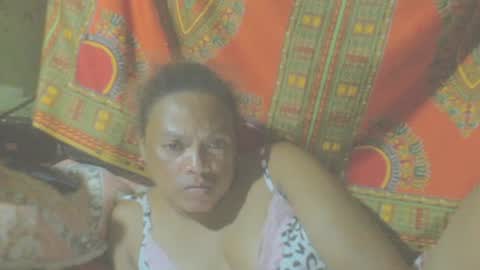 Snapshot of carinesexy69 chatting on 01/21/25, 06:23 carinesexy69 online show from 01/21/25, 06:23