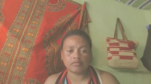 Snapshot of carinesexy69 chatting on 02/15/25, 10:00 carinesexy69 online show from 02/15/25, 10:00