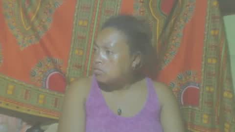 Snapshot of carinesexy69 chatting on 03/11/25, 07:03 carinesexy69 online show from 03/11/25, 07:03