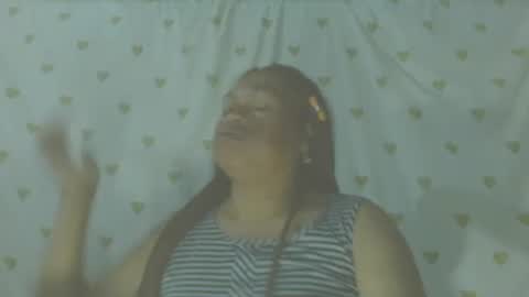 Snapshot of carinesexy69 chatting on 09/21/25, 10:22 carinesexy69 online show from 09/21/25, 10:22