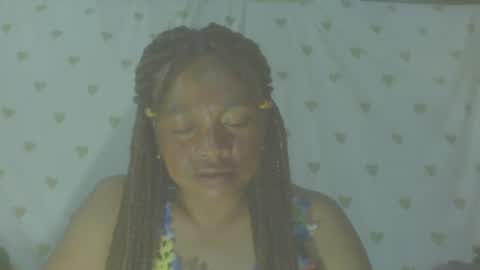 Snapshot of carinesexy69 chatting on 09/22/25, 12:51 carinesexy69 online show from 09/22/25, 12:51