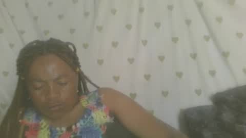 Snapshot of carinesexy69 chatting on 09/23/25, 10:51 carinesexy69 online show from 09/23/25, 10:51