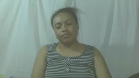 Snapshot of carinesexy69 chatting on 10/03/25, 12:02 carinesexy69 online show from 10/03/25, 12:02