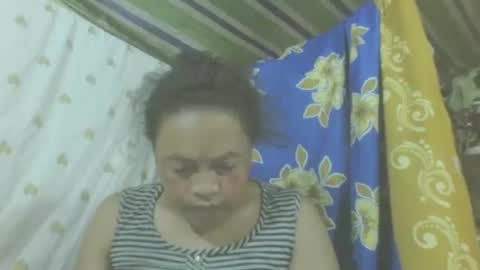 Snapshot of carinesexy69 chatting on 10/28/25, 11:25 carinesexy69 online show from 10/28/25, 11:25