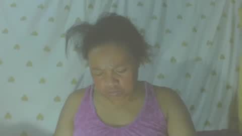 Snapshot of carinesexy69 chatting on 10/29/25, 11:34 carinesexy69 online show from 10/29/25, 11:34