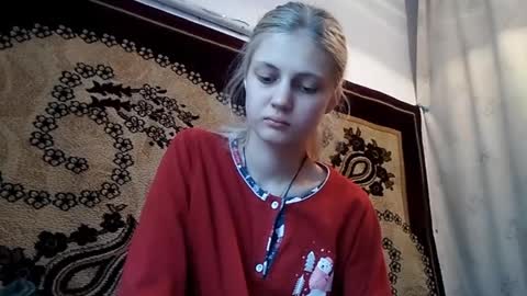 Snapshot of carissaalderson chatting on 05/08/26, 02:28 Kira online show from 05/08/26, 02:28
