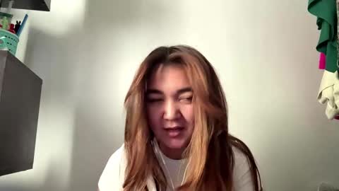 Snapshot of caritaschiavo chatting on 10/29/25, 09:00 caritaschiavo online show from 10/29/25, 09:00