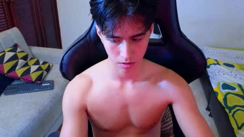 Snapshot of carl_dixon chatting on 11/17/25, 09:31 carl_dixon online show from 11/17/25, 09:31