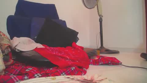 carla_prestige online show from 12/17/24, 06:31