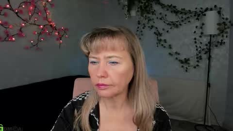 Carla Vogue online show from 12/02/25, 09:58