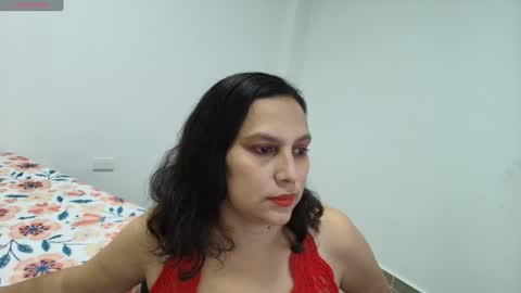 Snapshot of carlaantonellii chatting on 06/12/26, 04:33 carlaantonellii online show from 06/12/26, 04:33