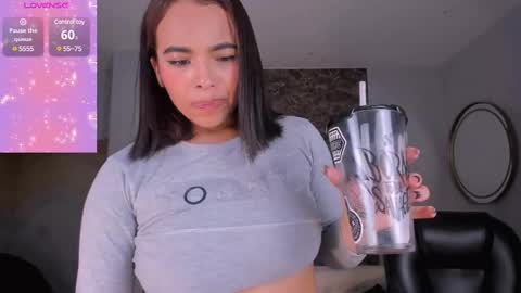 Carla online show from 03/11/25, 10:40
