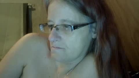carleeswoman08 online show from 12/04/25, 01:53