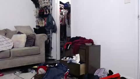 Snapshot of carliecreams chatting on 11/20/25, 10:04 Carlie online show from 11/20/25, 10:04