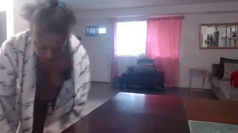 Snapshot of carliecreams chatting on 02/17/26, 01:51 Carlie online show from 02/17/26, 01:51