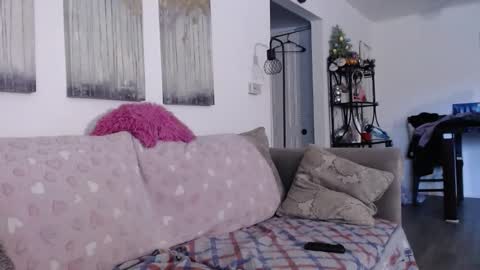 Snapshot of carliecreams chatting on 03/05/26, 03:08 Carlie online show from 03/05/26, 03:08