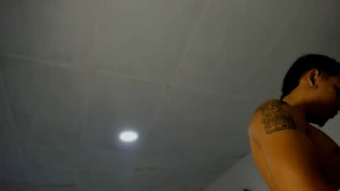 Snapshot of carlitosex09 chatting on 11/02/25, 01:41 master online show from 11/02/25, 01:41