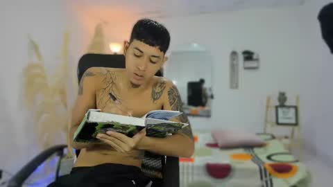 Snapshot of carlitosex09 chatting on 11/23/25, 12:38 master online show from 11/23/25, 12:38