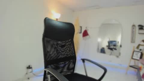 Snapshot of carlitosex09 chatting on 12/14/25, 12:32 master online show from 12/14/25, 12:32