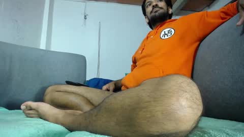 Snapshot of carlo_yates27 chatting on 09/18/25, 11:56 carlo yates thx for help me to reach 100 thumps up online show from 09/18/25, 11:56