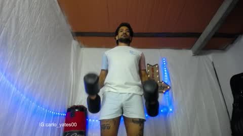 Snapshot of carlo_yates27 chatting on 12/04/25, 12:20 carlo yates thx for help me to reach 100 thumps up online show from 12/04/25, 12:20