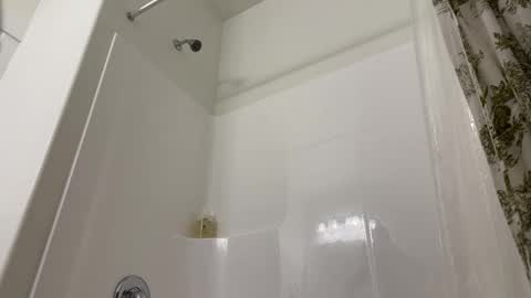 Snapshot of carlosjosecb2 chatting on 10/01/25, 04:07 carlosjosecb2 online show from 10/01/25, 04:07