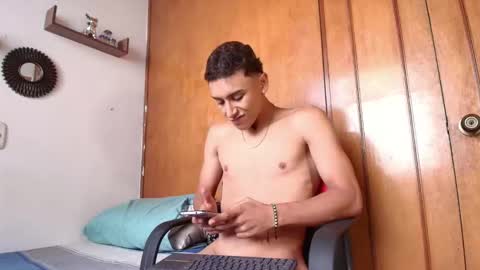 carloz_perez online show from 10/29/25, 02:41