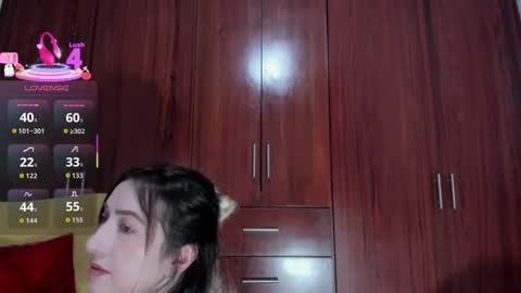 Snapshot of carly_grasso chatting on 11/04/25, 03:49 carly grasso online show from 11/04/25, 03:49