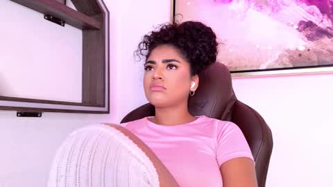 Carly Monroe  online show from 11/01/25, 10:12