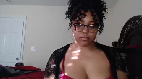 Snapshot of carmellovekisses chatting on 11/19/25, 08:09 CARAMEL xoxo online show from 11/19/25, 08:09