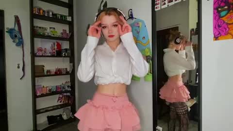 Elina online show from 05/24/26, 10:37