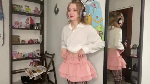 Elina online show from 05/30/26, 10:18