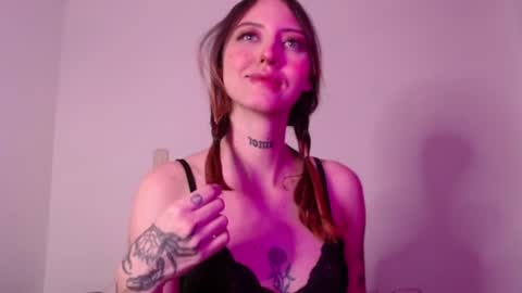 carmennrusso online show from 10/17/25, 11:40