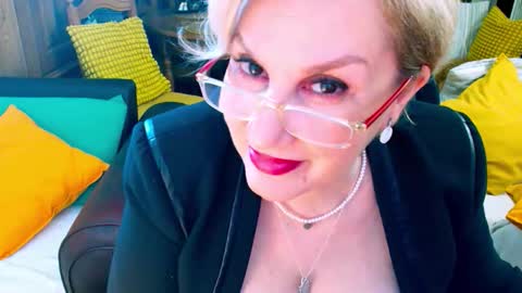 Carmen online show from 02/05/26, 08:19