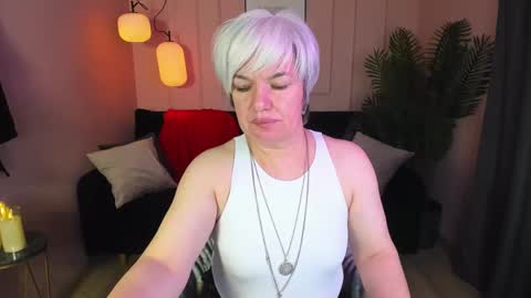 Carmen online show from 02/10/25, 02:30