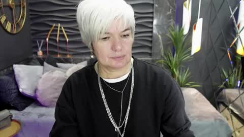 Carmen online show from 09/24/25, 09:07