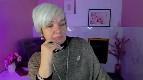 Carmen online show from 10/06/25, 09:12